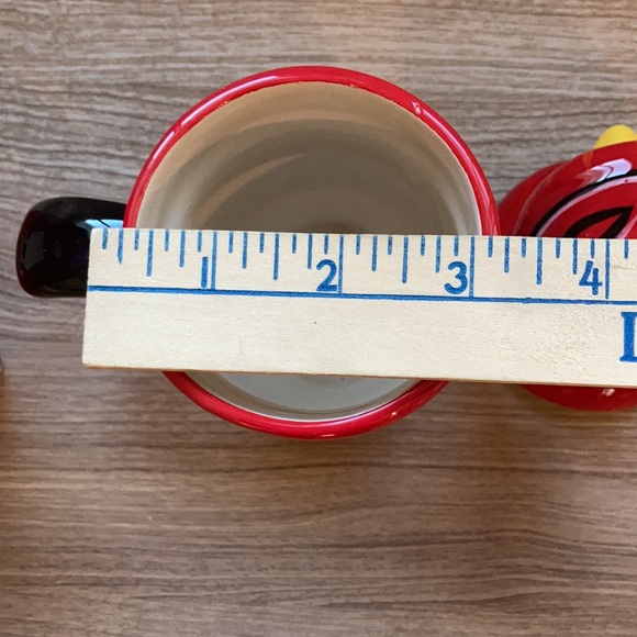 Pfaltzgraff collectibles penguin skate covered mug NWOT - Picture 12 of 16